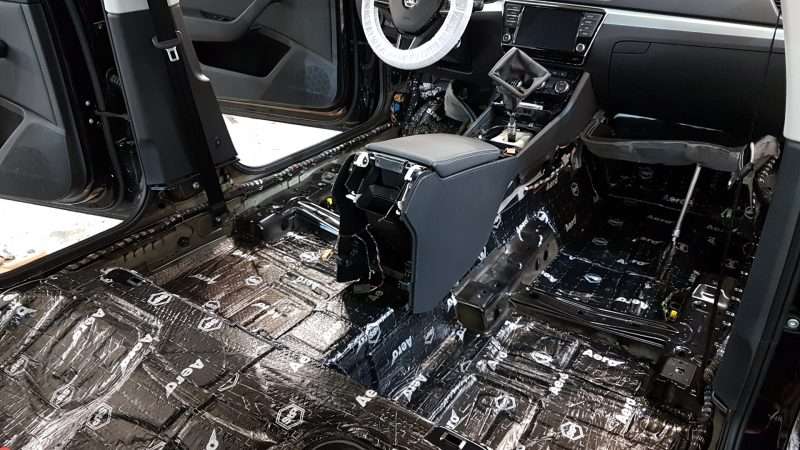 Виброизоляция для салона автомобиля