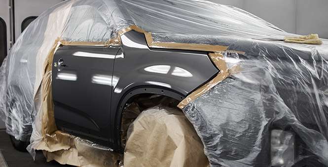 Выполняет кузовной ремонт автомобиля: новые горизонты мастерства