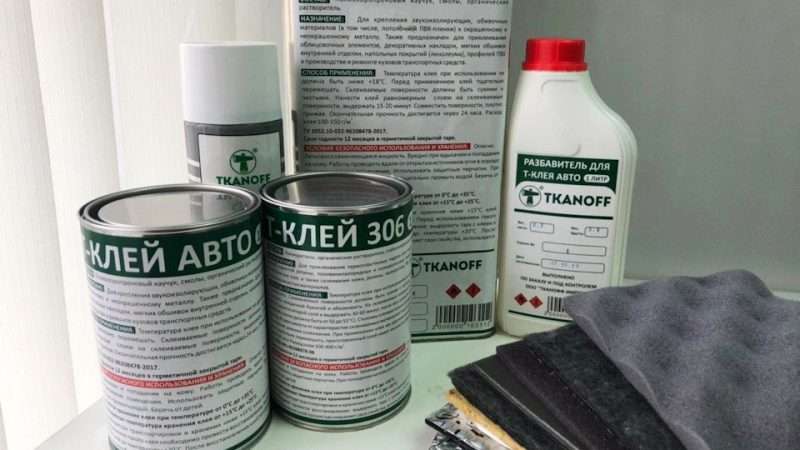 Каким клеем обклеить салон автомобиля