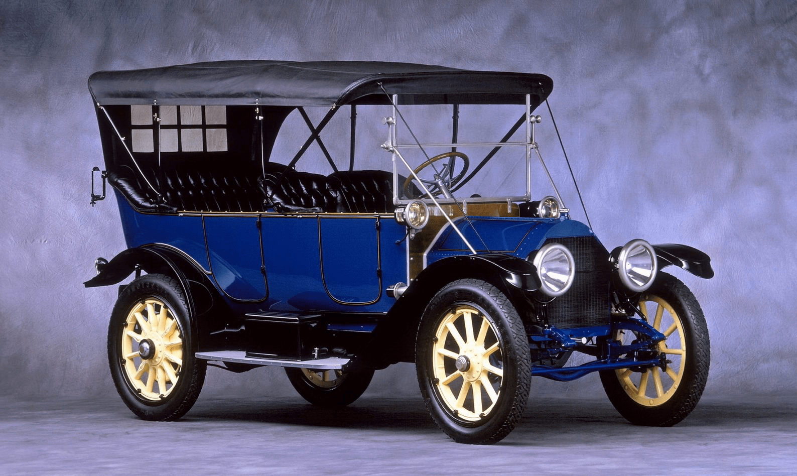 МОДЕЛИ АВТОМОБИЛЕЙ С ДВИГАТЕЛЕМ ВНУТРЕННЕГО СГОРАНИЯ: ЭВОЛЮЦИЯ И СОВРЕМЕННОСТЬ