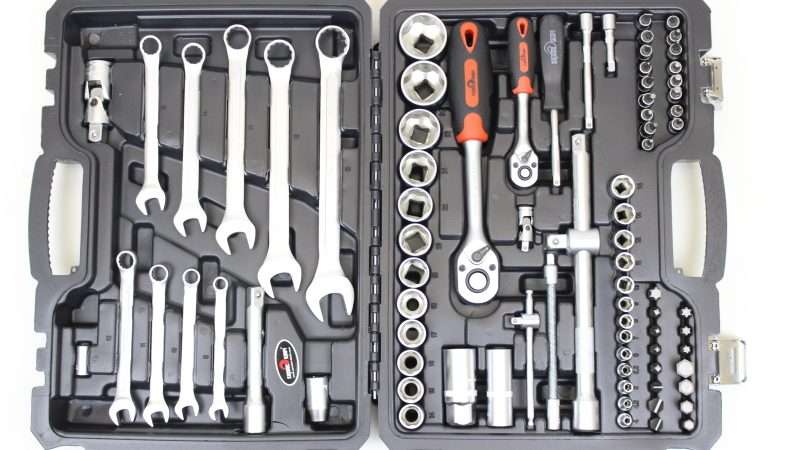 Набор инструментов для ремонта кузова автомобиля: ключ к восстановлению вашего авто