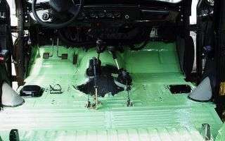 Обработка днища автомобиля изнутри салона после сварочных работ