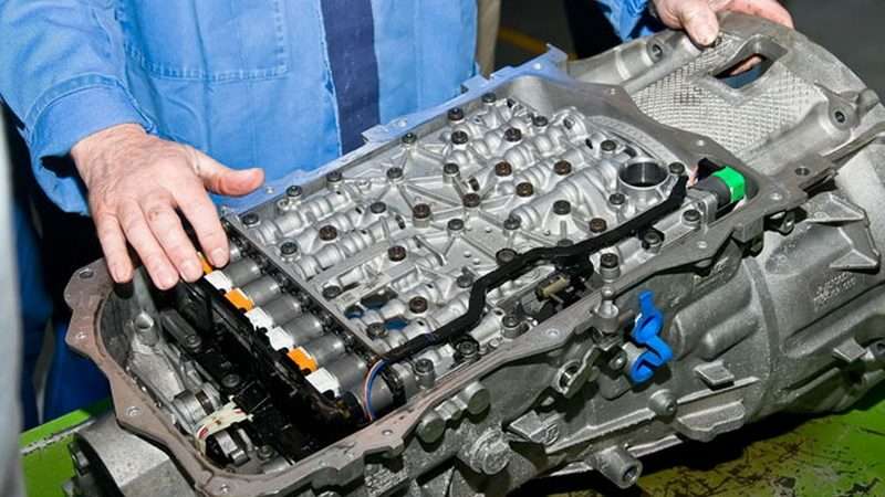 Ремонт двигателя и коробки автомобилей