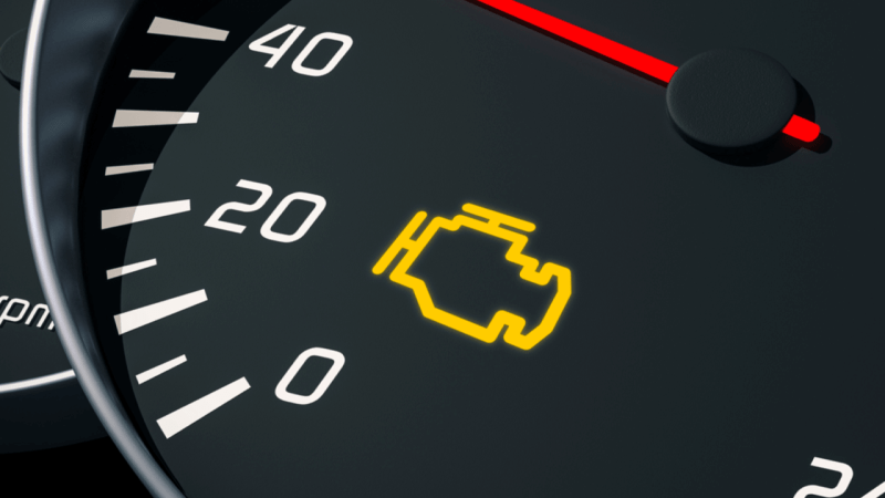 Сигнал неисправности двигателя на табло автомобиля: причины и действия