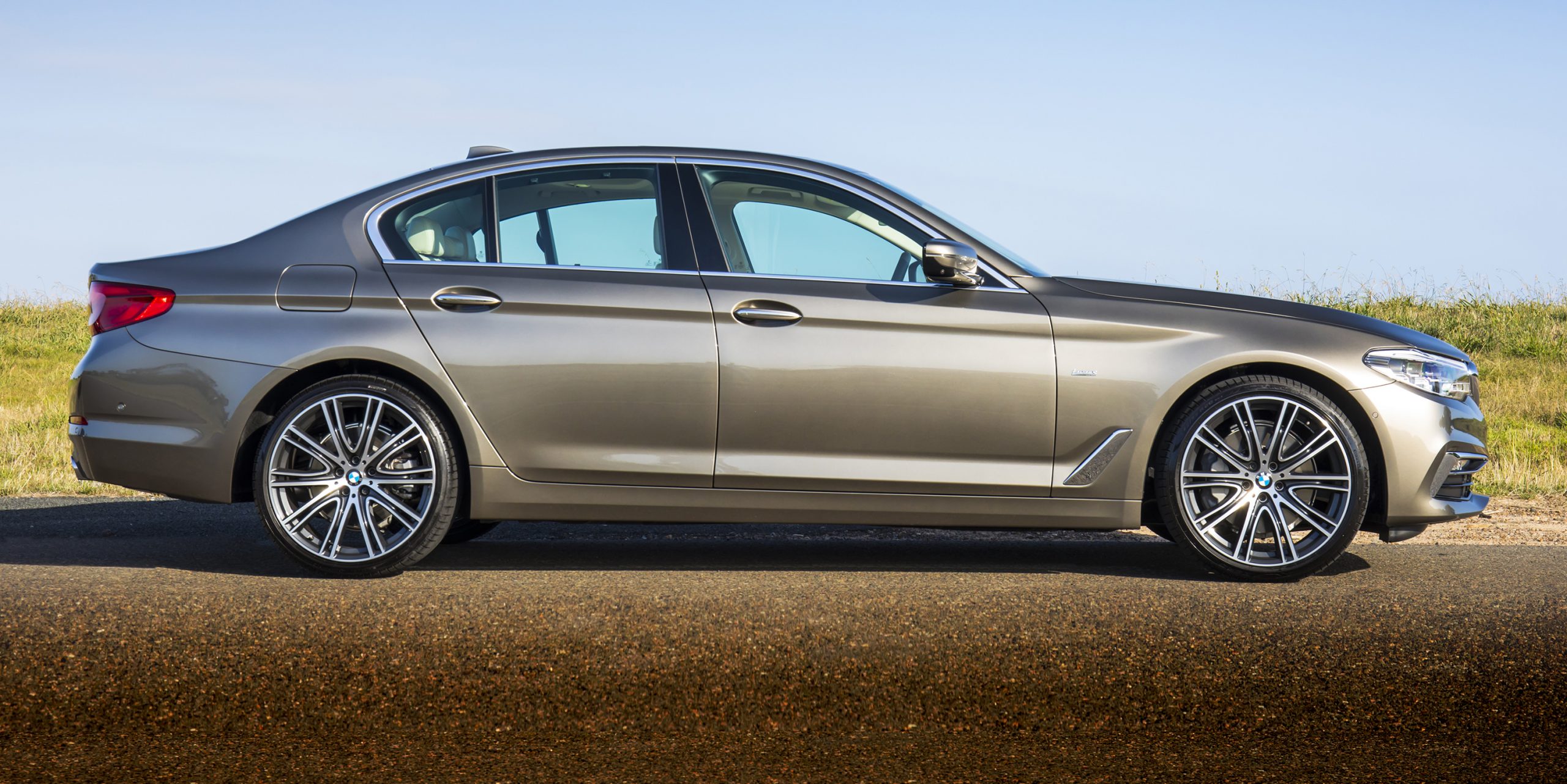 ремонт автомобиля обошелся в 1498 р причем