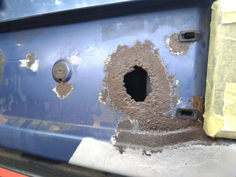 Ремонт дырок в кузове автомобиля