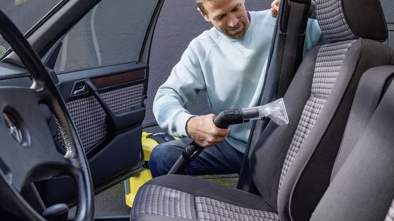Влажная уборка салона автомобиля: полное руководство